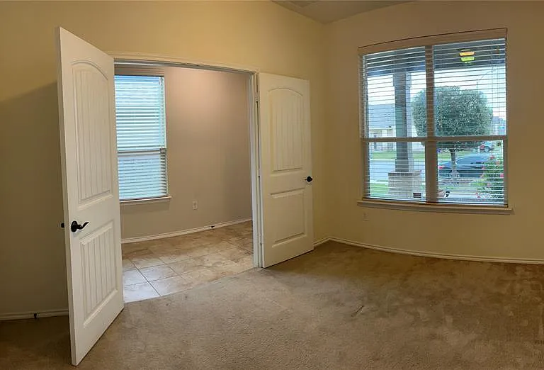 12821 Stoney Ridge Bnd — Photo 8