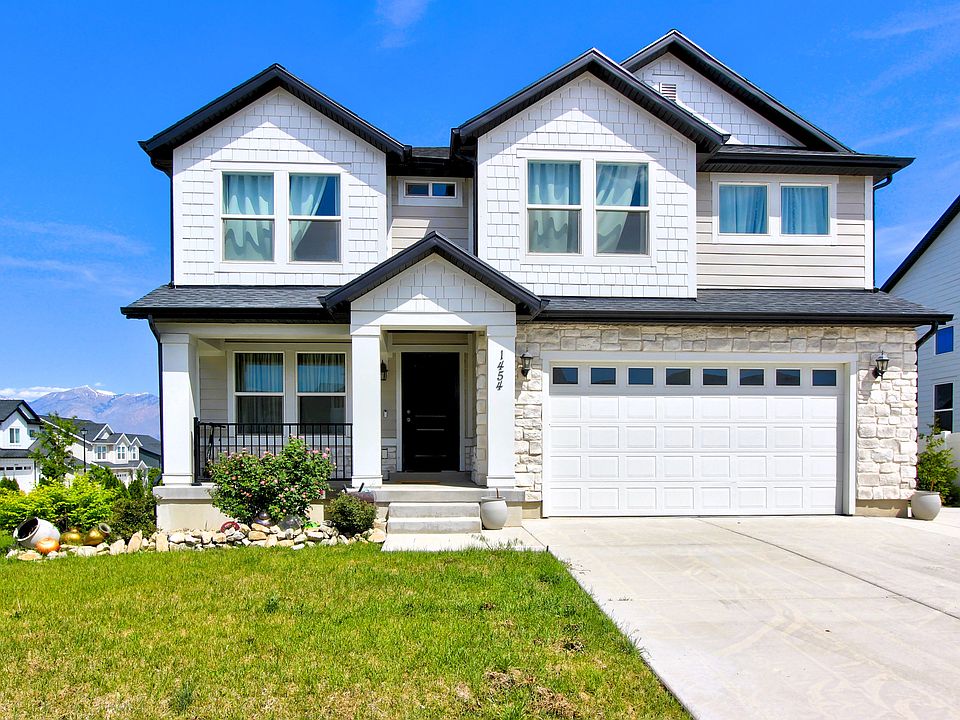1st image of 1454 N Sierra Way