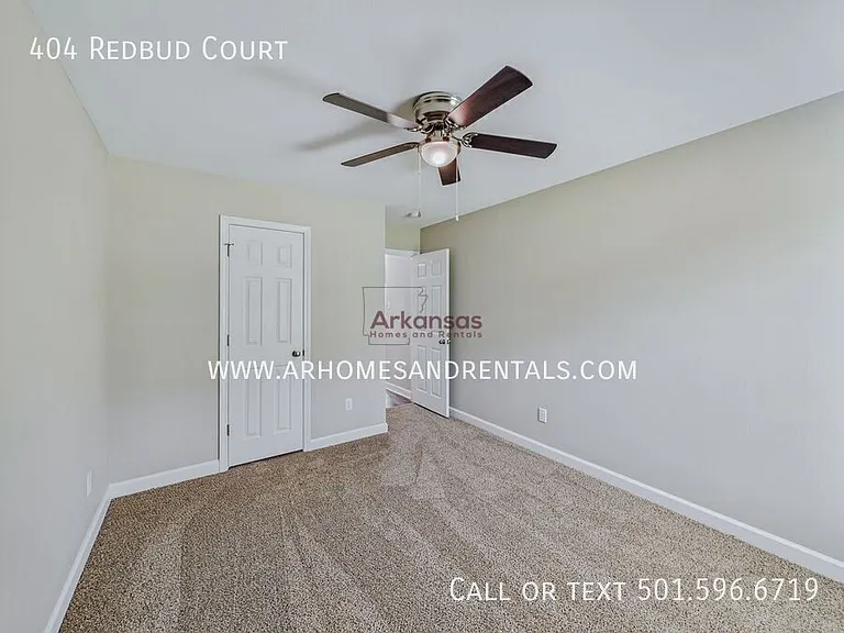 404 Redbud Ct — Photo 12
