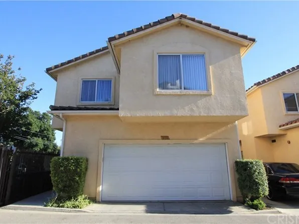9393 Burnet Ave, North Hills, CA 91343
