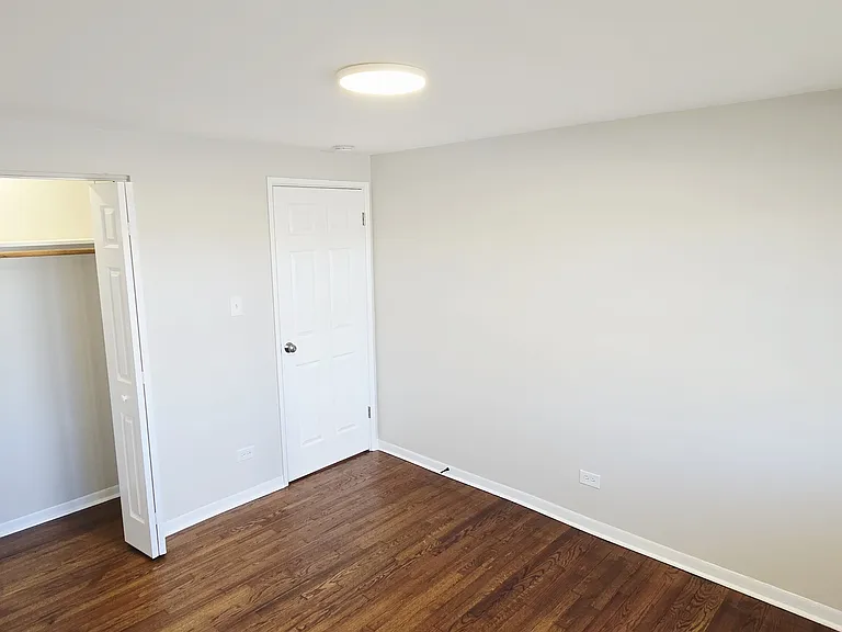 11011 S Lloyd Dr #15 — Photo 9