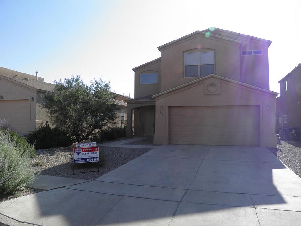 1st image of 976 Villarrica St NW