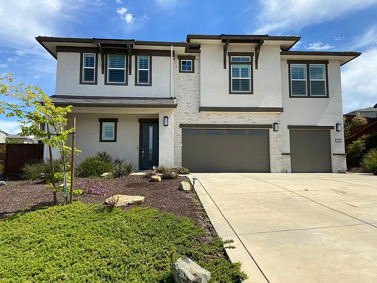 5011 Murieta Pl — Photo 1