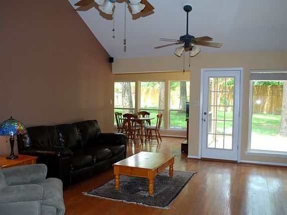 4th image of 15126 Rose Valley Dr