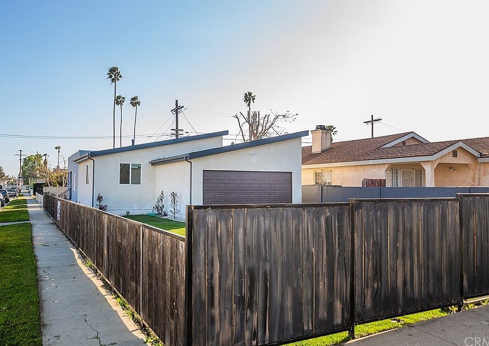 2nd image of 8421 Raymond Ave