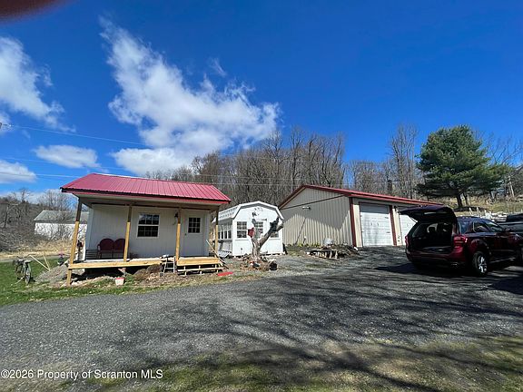 5th image of 628 Gravity Hill Rd