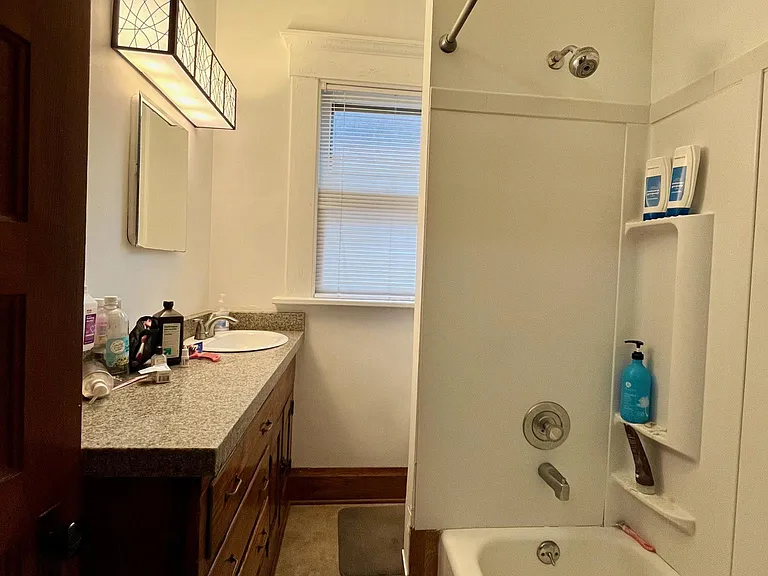 315 W Hubbard Ave — Photo 34