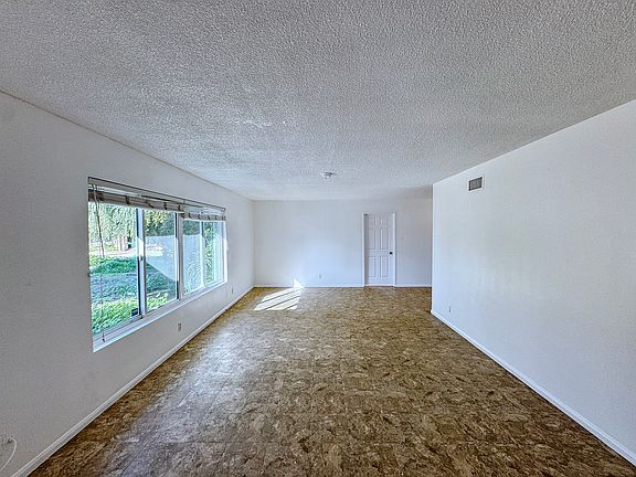 3rd image of 6730 Frank Ave