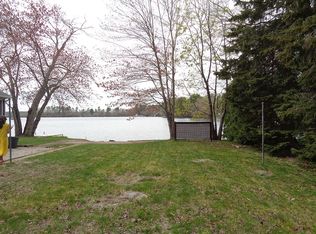 17A Lakeview Rd, Webster, MA 01570