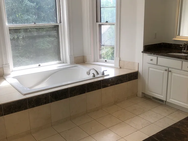430 Mapleton Ave — Photo 58