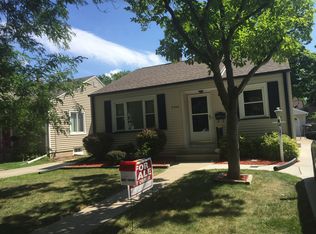 2344 N 69th St, Wauwatosa, WI 53213