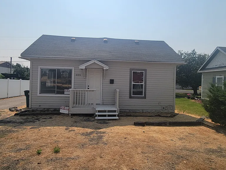 605 W 1st Ave — Photo 1