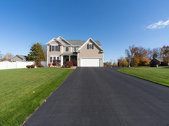 2nd image of 2 Winchester Dr