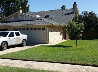 211 Mountainview Dr, Hurst, TX 76054
