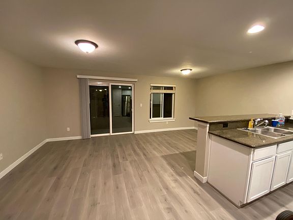 5th image of 9148 184th Ave E
