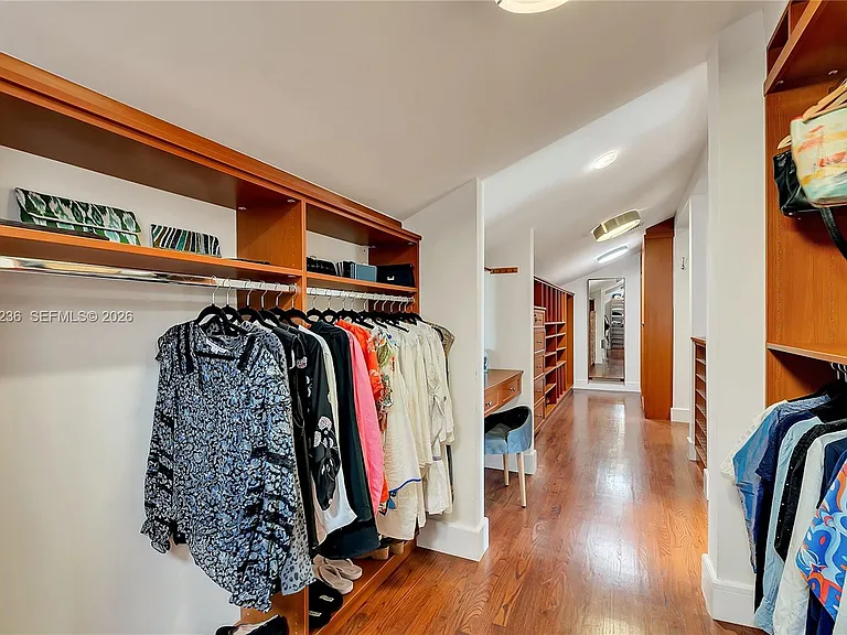 3425 Alhambra Cir — Photo 46