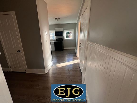 5th image of 205 Pine St APT 3