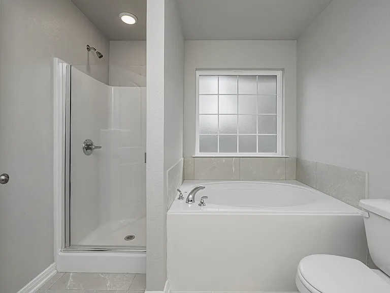 517 Fallbrook Dr — Photo 25