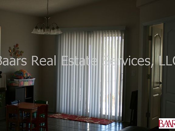 4th image of 8469 Island Dr