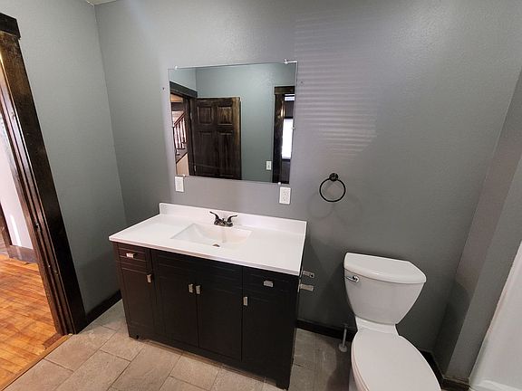 4th image of 312 6th St S #318