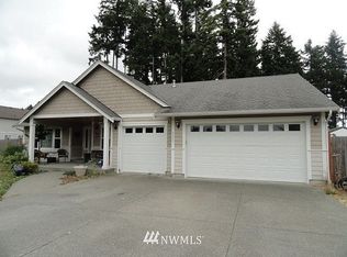 9827 124th St E, Puyallup, WA 98373
