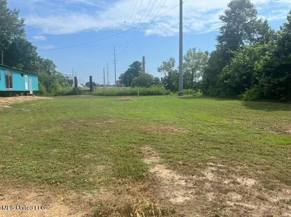 1505 W Claiborne Ave, Greenwood, MS 38930