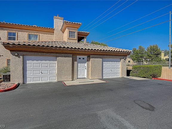 3rd image of 6700 Amarinta Ave Unit 203