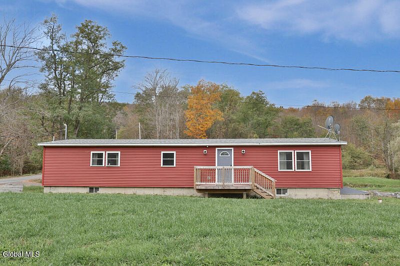 2nd image of 1051 Ravine Road