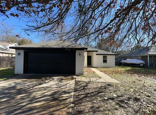 120 Plumthicket Ln, Trinidad, TX 75163