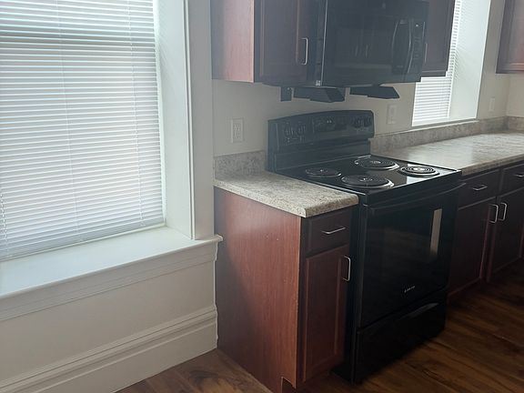 4th image of 3939-3941 Nebraska Ave #3941-A