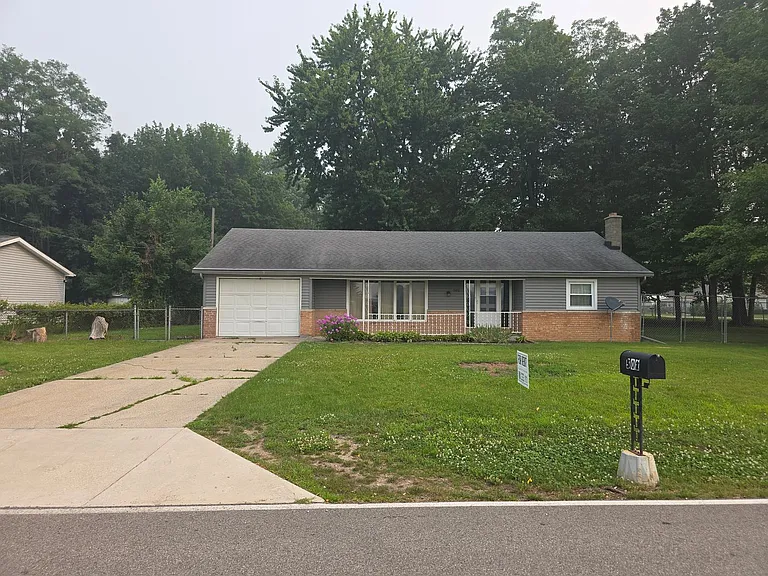 502 Indiana St — Photo 1