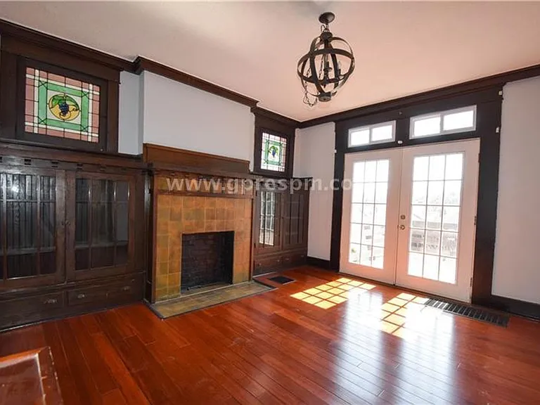 3235 Gaylord Ave — Photo 2
