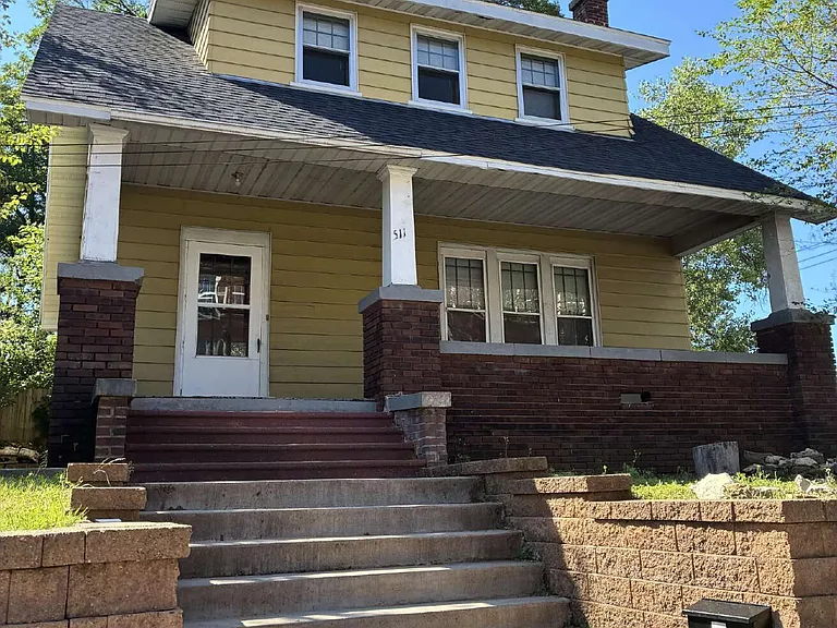511 Main St — Photo 1