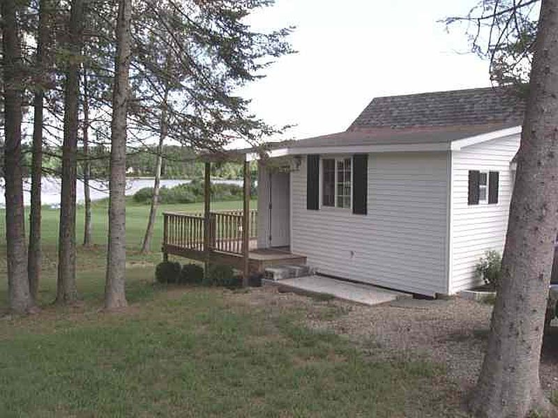3rd image of 249 BROWER Road