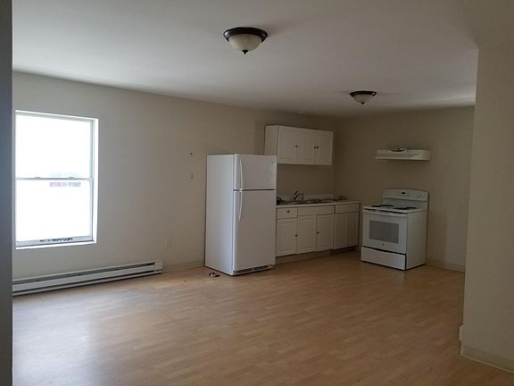 Kitchen, dining, living room area