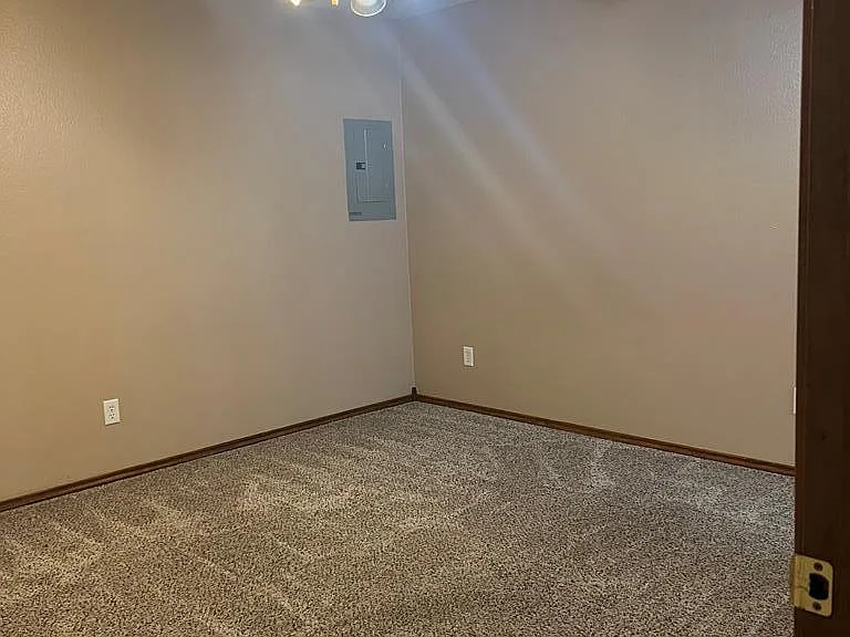 5104 Galloping Way — Photo 12