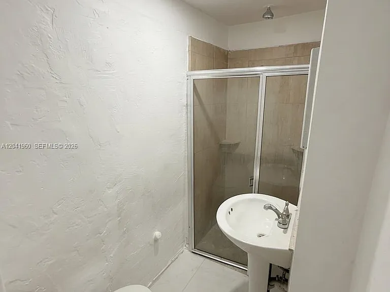 1340 Peri St #U — Photo 6