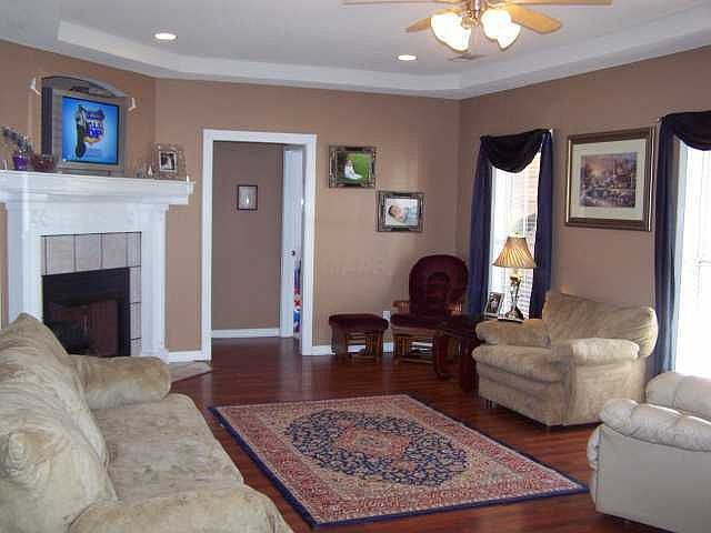 2nd image of 2194 Gainesville Rd
