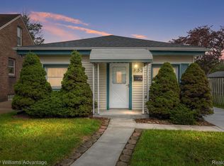 352 Highland St, Wyandotte, MI 48192