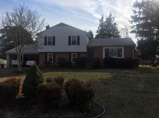 7395 Stuart Dr, Mechanicsville, VA 23111