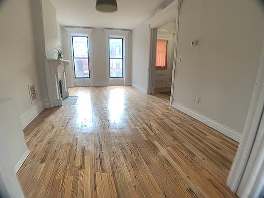 5th image of 607 Mac Donough St #1
