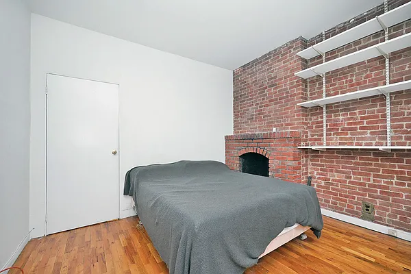 Rented by Keller Williams NYC | media 14