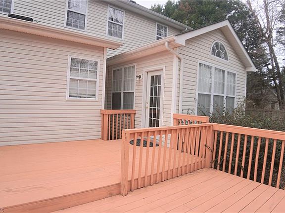 4th image of 4324 Clovelly Dr