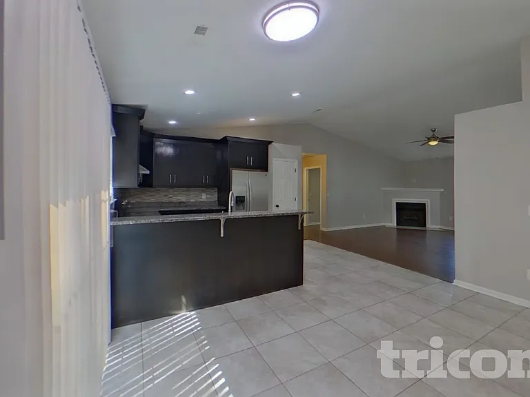 204 Yukon Dr — Photo 5
