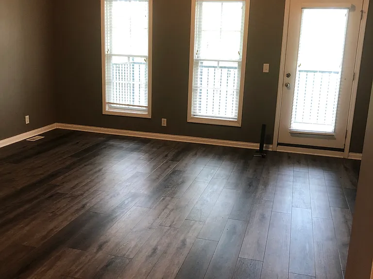 9438 Norton Commons Blvd — Photo 7