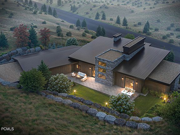 4th image of 1918 Chimney Rock Rd