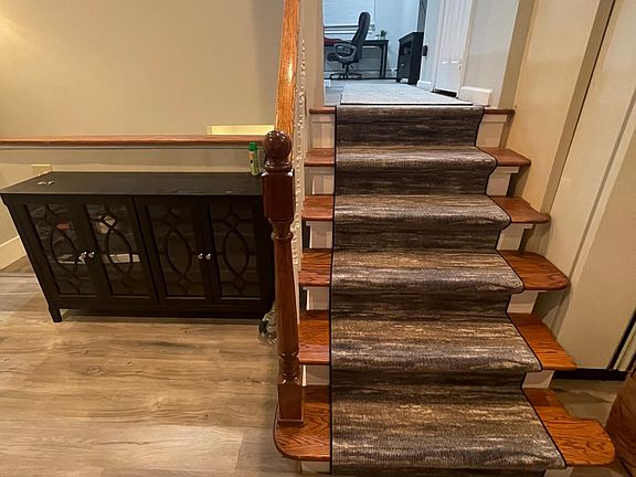 4th image of 6 Firelight Ct