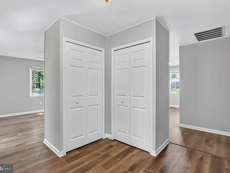 4202 Marble Ln — Photo 2