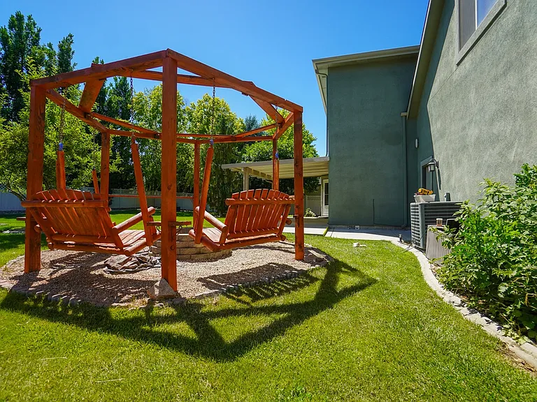 2511 W Teano Dr — Photo 43