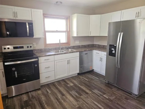 2704 Otis Rd SE, Cedar Rapids, IA 52403